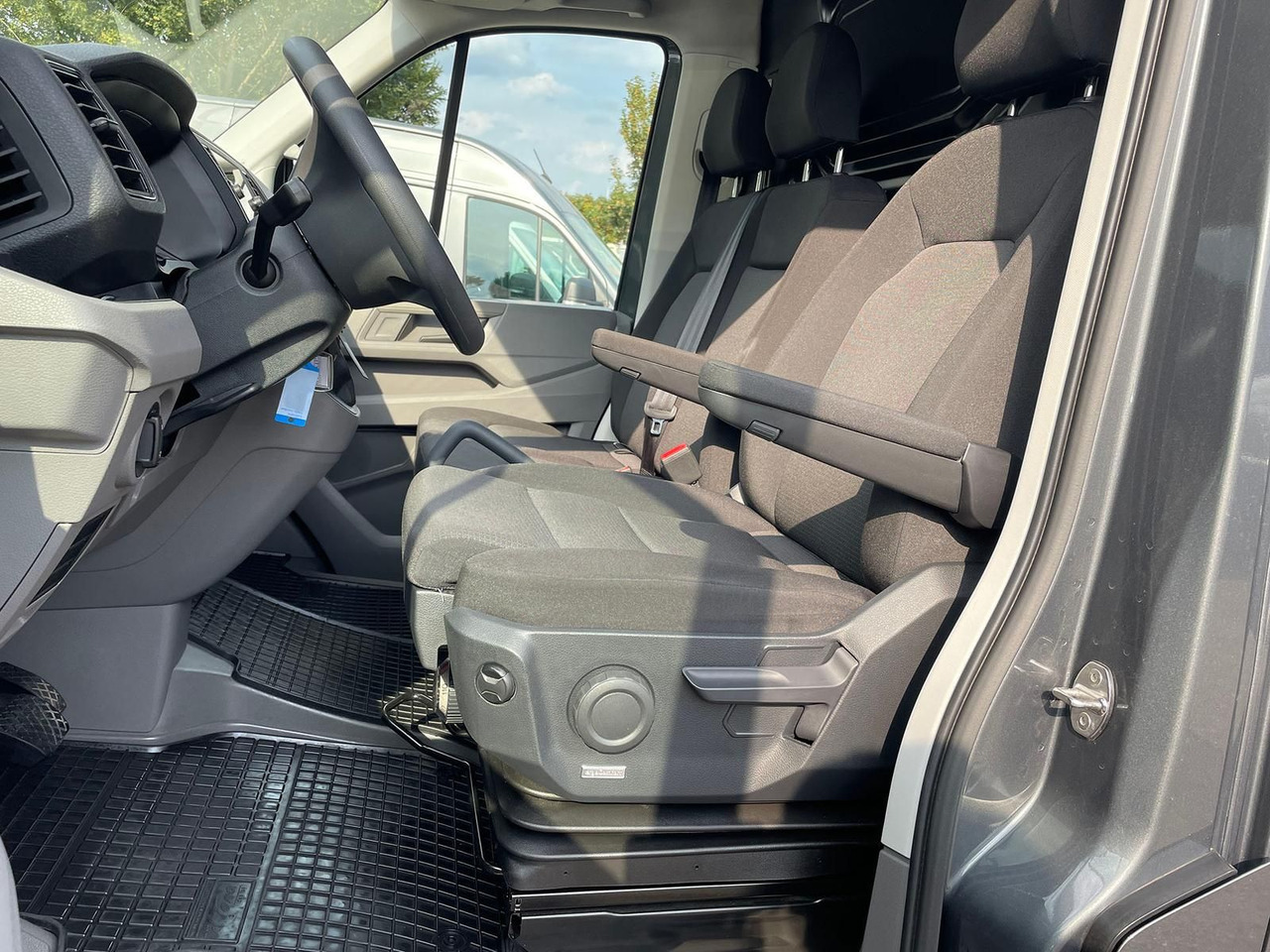 Voiture MAN TGE 3.180 L4H3 Kasten 4x4 DIFF AHK ACC: photos 9