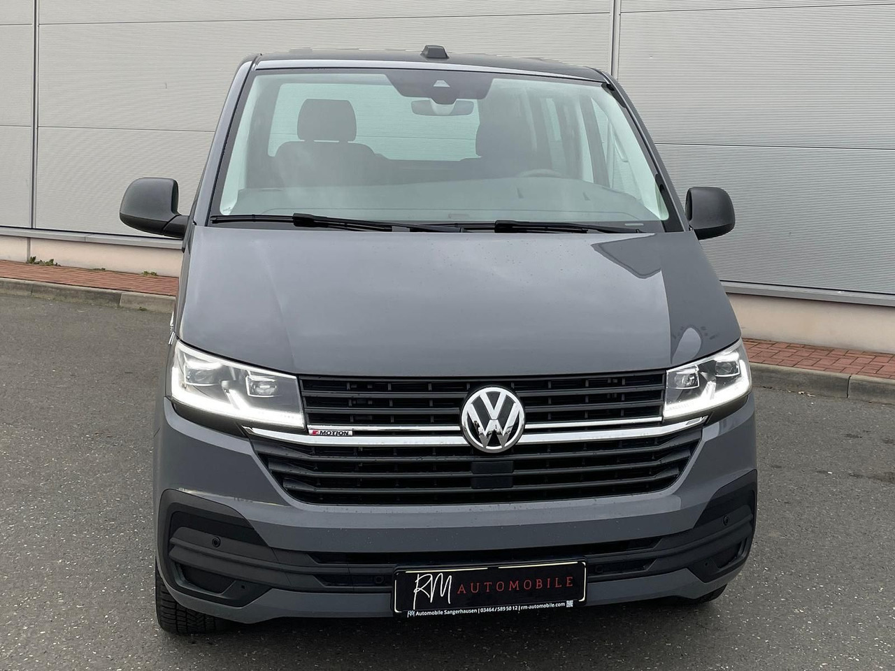 Volkswagen T6.1 Transporter 4MOTION NAVI STANDHZ ACC PDC - Minibus, Transport de personnes: photos 4 Volkswagen T6.1 Transporter 4MOTION NAVI STANDHZ ACC PDC - Minibus, Transport de personnes: photos 4