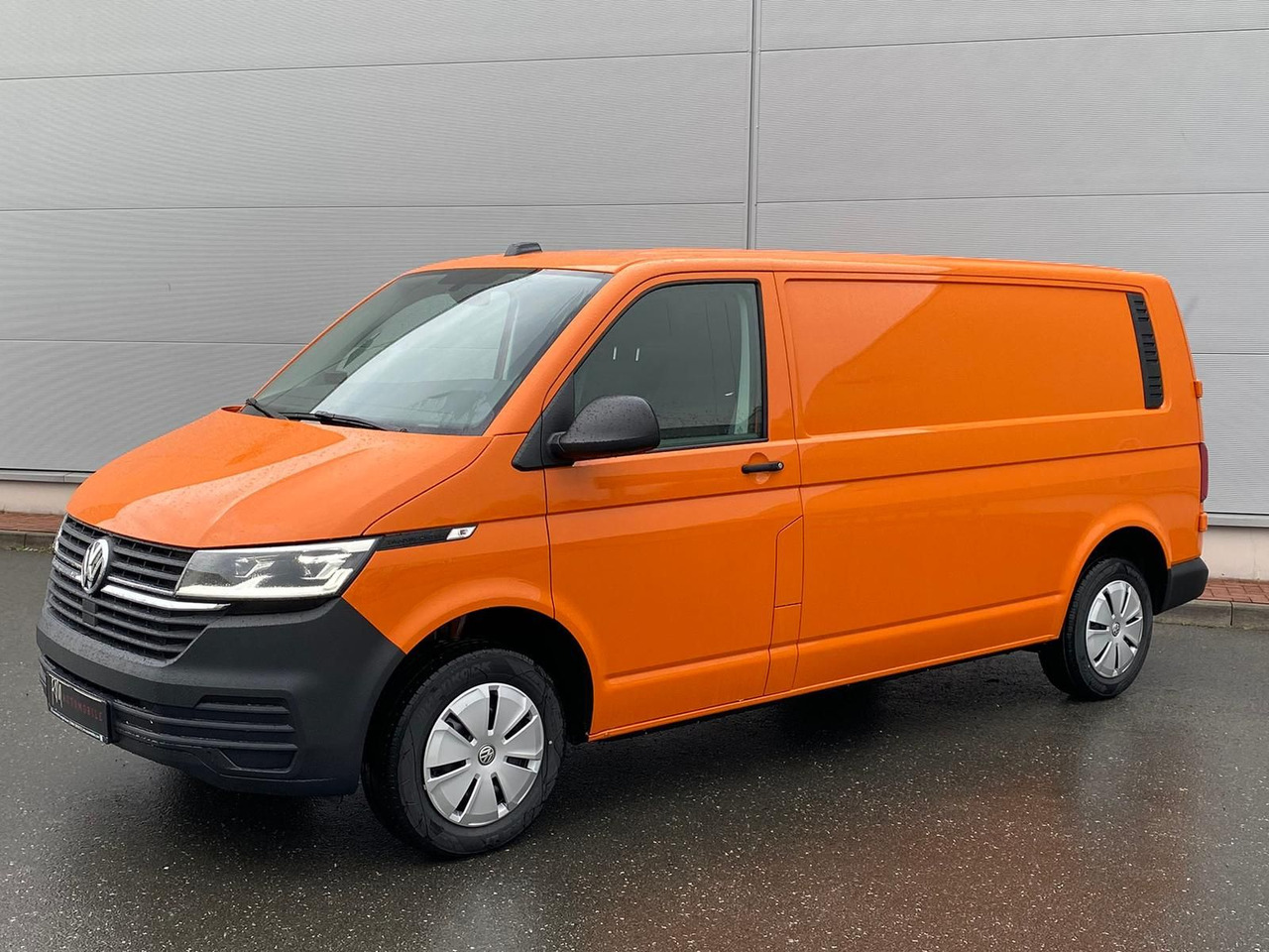 Volkswagen T6.1 Transporter Kasten lang LED PDC KLIMA SITZH - Voiture: photos 1 Volkswagen T6.1 Transporter Kasten lang LED PDC KLIMA SITZH - Voiture: photos 1