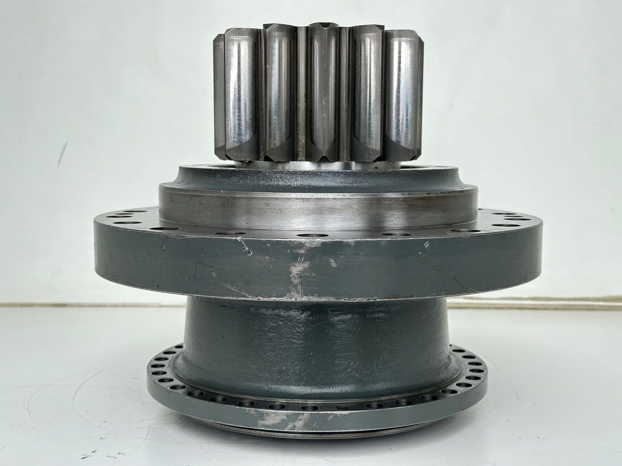 Liebherr Abtriebswellengehäuse ID-Nr.90013701 mit Abtriebswelle ID-Nr.90214087. SAT275A290. R922 LC-1486. R924 LC-1487. #0871#0876# - Transmission pour Engins de chantier: photos 4 Liebherr Abtriebswellengehäuse ID-Nr.90013701 mit Abtriebswelle ID-Nr.90214087. SAT275A290. R922 LC-1486. R924 LC-1487. #0871#0876# - Transmission pour Engins de chantier: photos 4