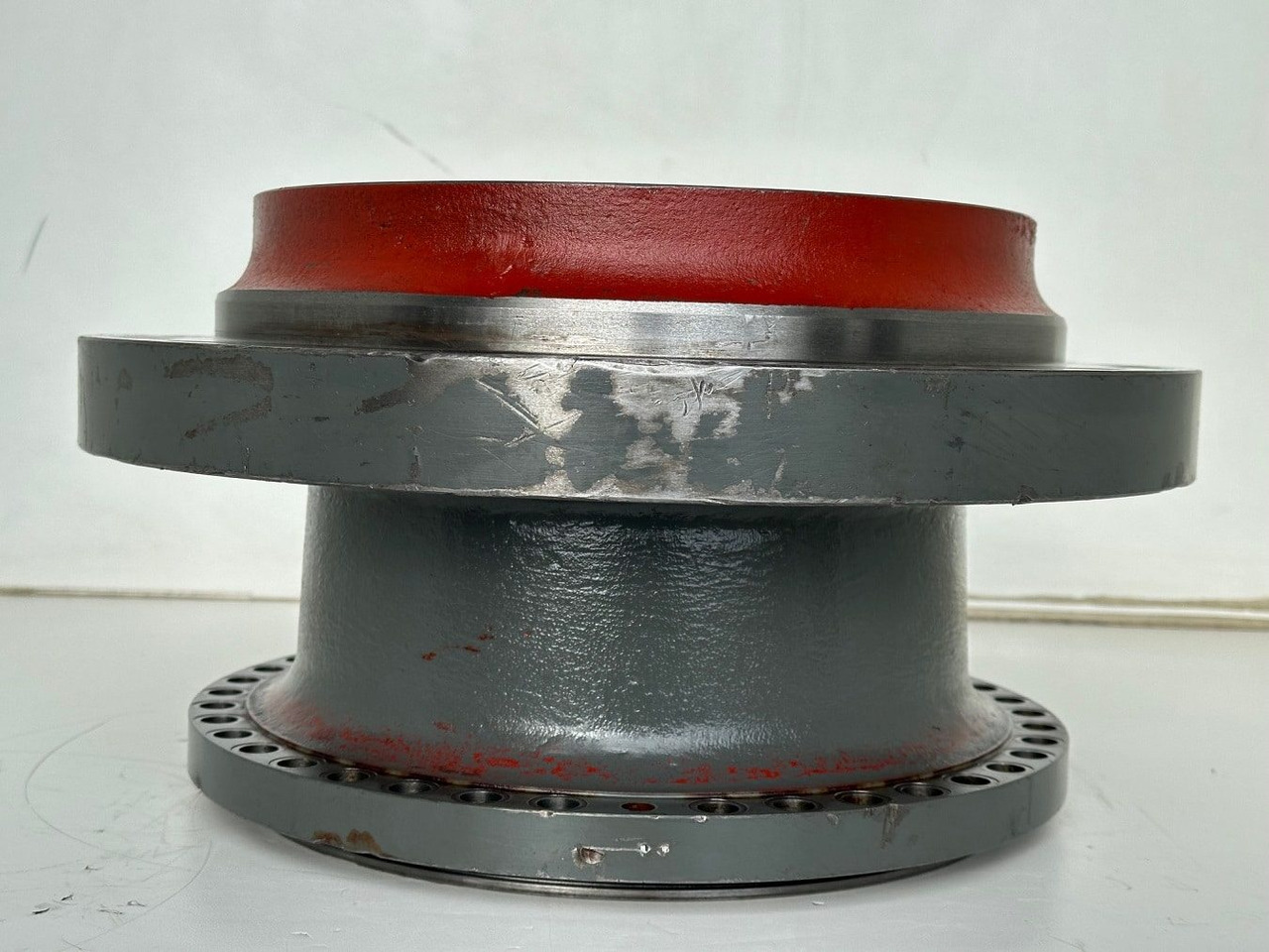 Liebherr Abtriebswellengehäuse ID-Nr.90208566 - Liebherr Kegelrollenlager ID-Nr.761001903. LH40, LH50, R926, R928, R930. #90208566.01342# - Moteur de rotation pour Engins de chantier: photos 4 Liebherr Abtriebswellengehäuse ID-Nr.90208566 - Liebherr Kegelrollenlager ID-Nr.761001903. LH40, LH50, R926, R928, R930. #90208566.01342# - Moteur de rotation pour Engins de chantier: photos 4