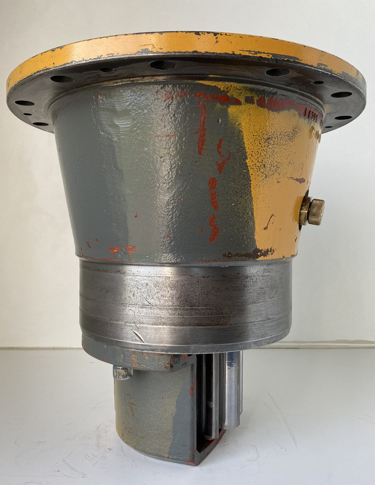 Liebherr Abtriebswellengehäuse ID-Nr.9441707 mit Abtriebswelle ID-Nr.9441713. SAT300/213 - SAT300/225 - SAT375/219. A900 C-LI, A944 B-LI, E942,LOS942,LOS944,P942,P944,R942,R944, R944B. #AB.1555# - Moteur de rotation pour Engins de chantier: photos 1 Liebherr Abtriebswellengehäuse ID-Nr.9441707 mit Abtriebswelle ID-Nr.9441713. SAT300/213 - SAT300/225 - SAT375/219. A900 C-LI, A944 B-LI, E942,LOS942,LOS944,P942,P944,R942,R944, R944B. #AB.1555# - Moteur de rotation pour Engins de chantier: photos 1