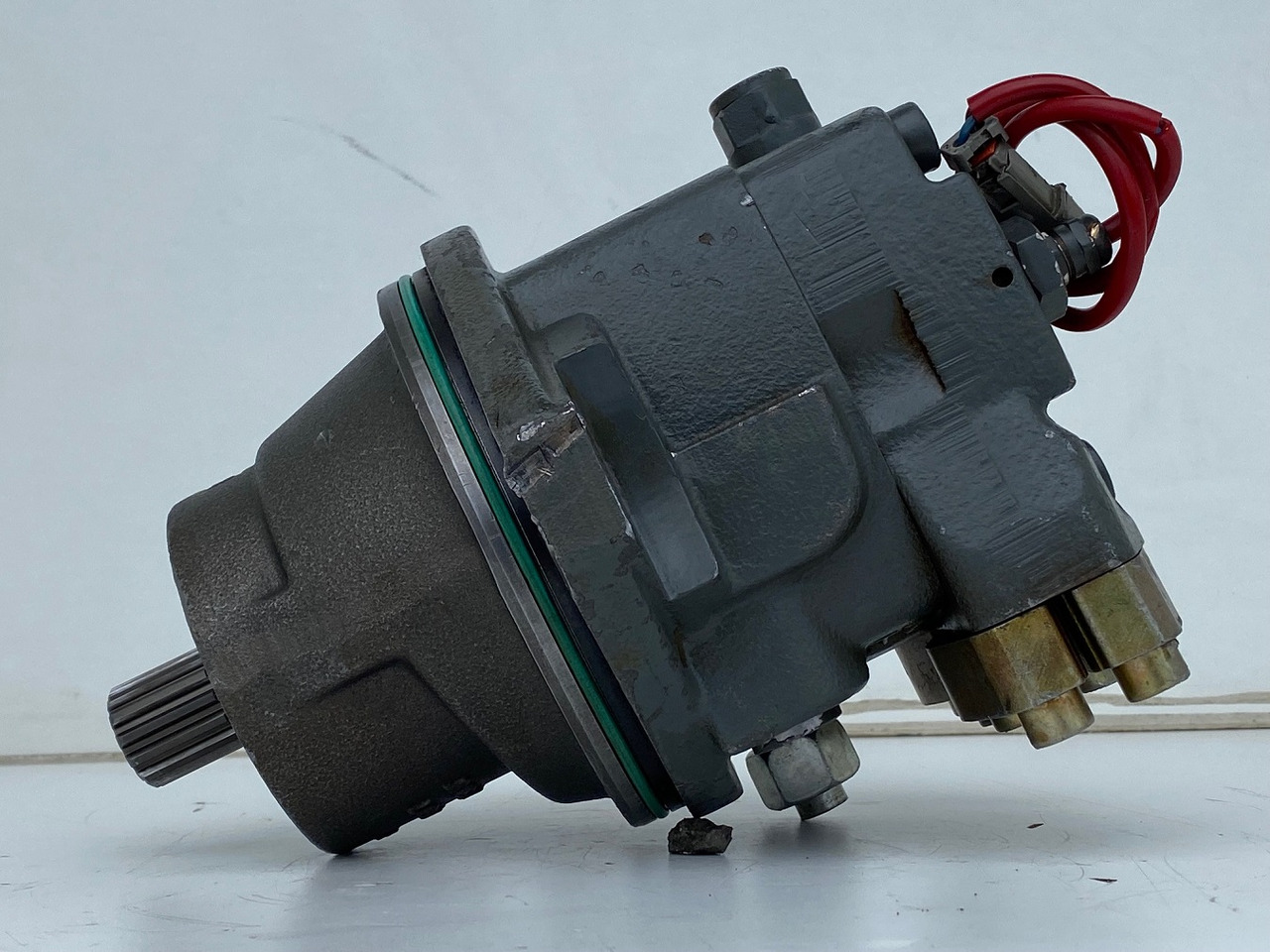 Liebherr Hydraulikeinbaumotor FMF045, ID-Nr.10132702. A924, LH30C, LH30M, LH35M, LH35MT, LH40C, LH40CP, LH40M, LH40MP, LH50CHR, LH50M, LH50MHR, LH50MT. #33179# - Moteur hydraulique pour Pelle sur pneus: photos 2 Liebherr Hydraulikeinbaumotor FMF045, ID-Nr.10132702. A924, LH30C, LH30M, LH35M, LH35MT, LH40C, LH40CP, LH40M, LH40MP, LH50CHR, LH50M, LH50MHR, LH50MT. #33179# - Moteur hydraulique pour Pelle sur pneus: photos 2