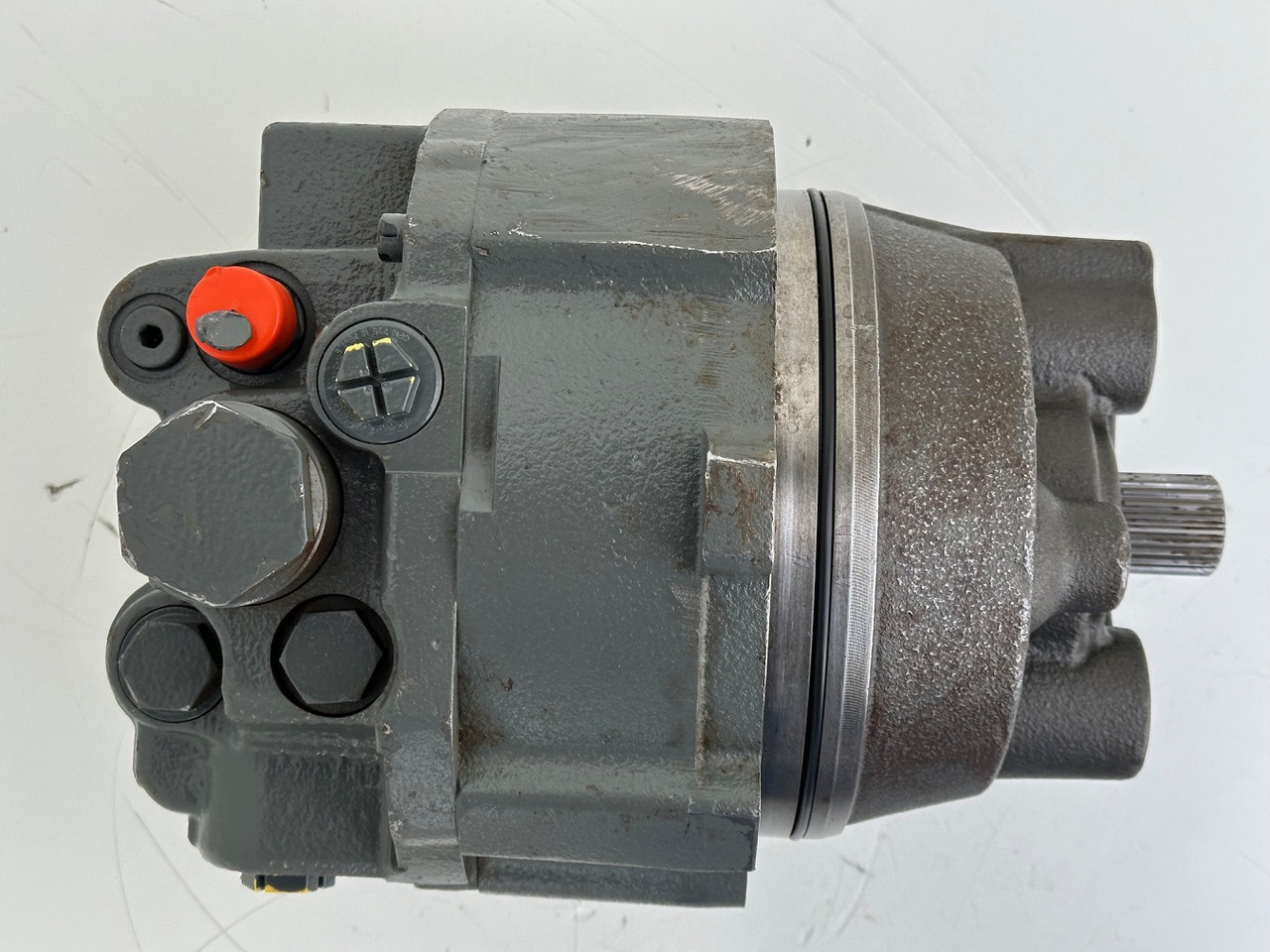 Moteur hydraulique pour Engins de chantier Liebherr Hydraulikeinbaumotor LH46VE 085.  ID-Nr.12421312 - ID-Nr.12881023.  LO1926, LOS926 K-LC, R922, R924, R926, R926 K-LC, R930 T.    #20.38.0978#: photos 8