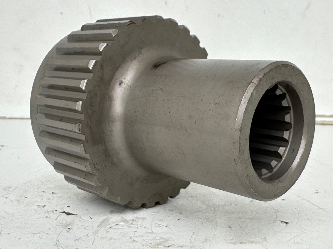 Liebherr Lamellenträger ID-Nr.90218052. FAT500F522, FAT500F528, FAT500F529, FAT500F559. PR73605, PR7363, PR7364. #90218052.02# - Pièces de train de roulement pour Engins de chantier: photos 4 Liebherr Lamellenträger ID-Nr.90218052. FAT500F522, FAT500F528, FAT500F529, FAT500F559. PR73605, PR7363, PR7364. #90218052.02# - Pièces de train de roulement pour Engins de chantier: photos 4