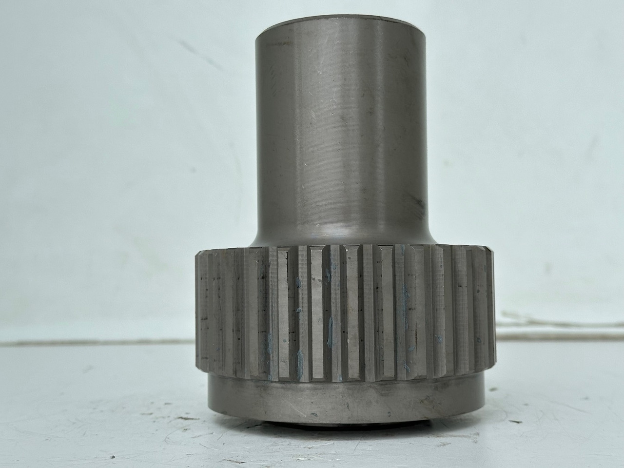 Liebherr Lamellenträger ID-Nr.90218052. FAT500F522, FAT500F528, FAT500F529, FAT500F559. PR73605, PR7363, PR7364. #90218052.02# - Pièces de train de roulement pour Engins de chantier: photos 2 Liebherr Lamellenträger ID-Nr.90218052. FAT500F522, FAT500F528, FAT500F529, FAT500F559. PR73605, PR7363, PR7364. #90218052.02# - Pièces de train de roulement pour Engins de chantier: photos 2