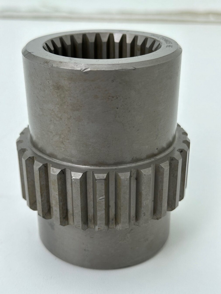 Liebherr Lamellenträger ID-Nr.9443996 - ID-Nr.944399603. FAT550, FAT550/556. LU950C, LU950CLGP, LU950CLT, PR742, PR742B, PR742BL, PR742BM, RL42B. #9443996.01# - Moteur de translation pour Engins de chantier: photos 1 Liebherr Lamellenträger ID-Nr.9443996 - ID-Nr.944399603. FAT550, FAT550/556. LU950C, LU950CLGP, LU950CLT, PR742, PR742B, PR742BL, PR742BM, RL42B. #9443996.01# - Moteur de translation pour Engins de chantier: photos 1