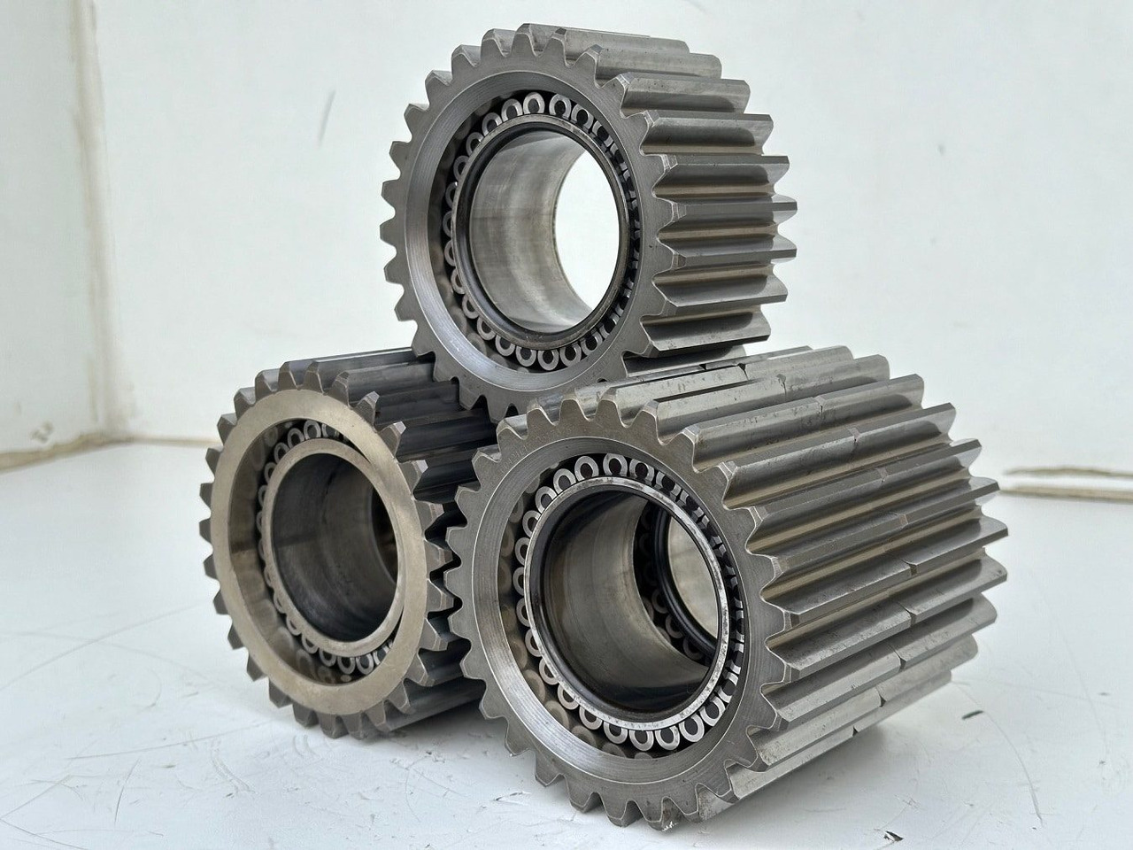 Liebherr Planetenrad ID-Nr.90024935. FAT400P112 - FAT400P130 - FAT400P139. R926, R928, R930, R934, R936, R938, R940, R944, R946, R950 T. #0992#0792# - Transmission pour Engins de chantier: photos 1 Liebherr Planetenrad ID-Nr.90024935. FAT400P112 - FAT400P130 - FAT400P139. R926, R928, R930, R934, R936, R938, R940, R944, R946, R950 T. #0992#0792# - Transmission pour Engins de chantier: photos 1