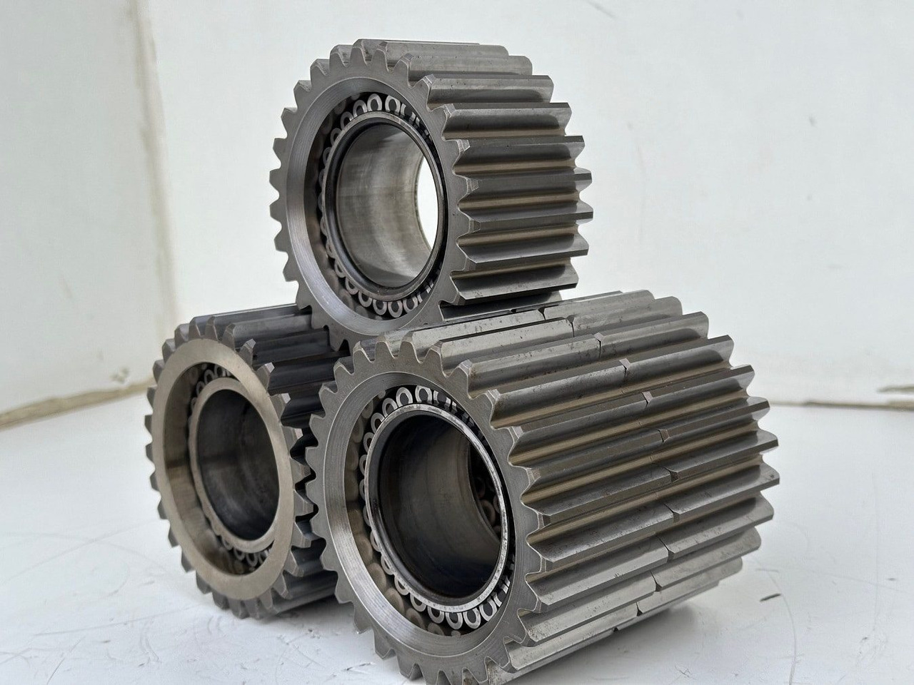 Liebherr Planetenrad ID-Nr.90024935. FAT400P112 - FAT400P130 - FAT400P139. R926, R928, R930, R934, R936, R938, R940, R944, R946, R950 T. #0992#0792# - Transmission pour Engins de chantier: photos 2 Liebherr Planetenrad ID-Nr.90024935. FAT400P112 - FAT400P130 - FAT400P139. R926, R928, R930, R934, R936, R938, R940, R944, R946, R950 T. #0992#0792# - Transmission pour Engins de chantier: photos 2