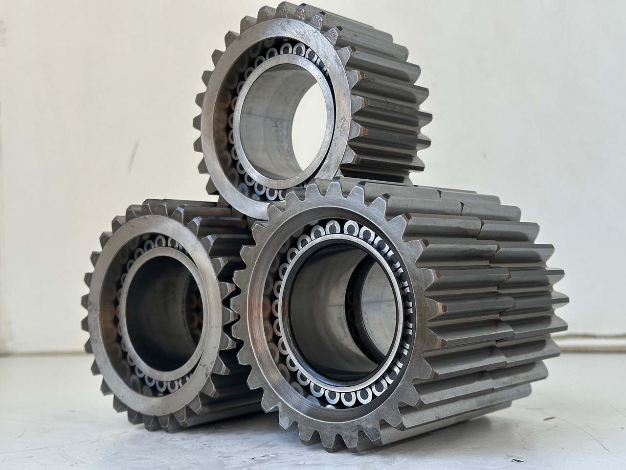 Liebherr Planetenrad ID-Nr.90024935. FAT400P112 - FAT400P130 - FAT400P139. R926, R928, R930, R934, R936, R938, R940, R944, R946, R950 T. #90024935.01.51139# - Boîte de vitesse pour Engins de chantier: photos 2 Liebherr Planetenrad ID-Nr.90024935. FAT400P112 - FAT400P130 - FAT400P139. R926, R928, R930, R934, R936, R938, R940, R944, R946, R950 T. #90024935.01.51139# - Boîte de vitesse pour Engins de chantier: photos 2