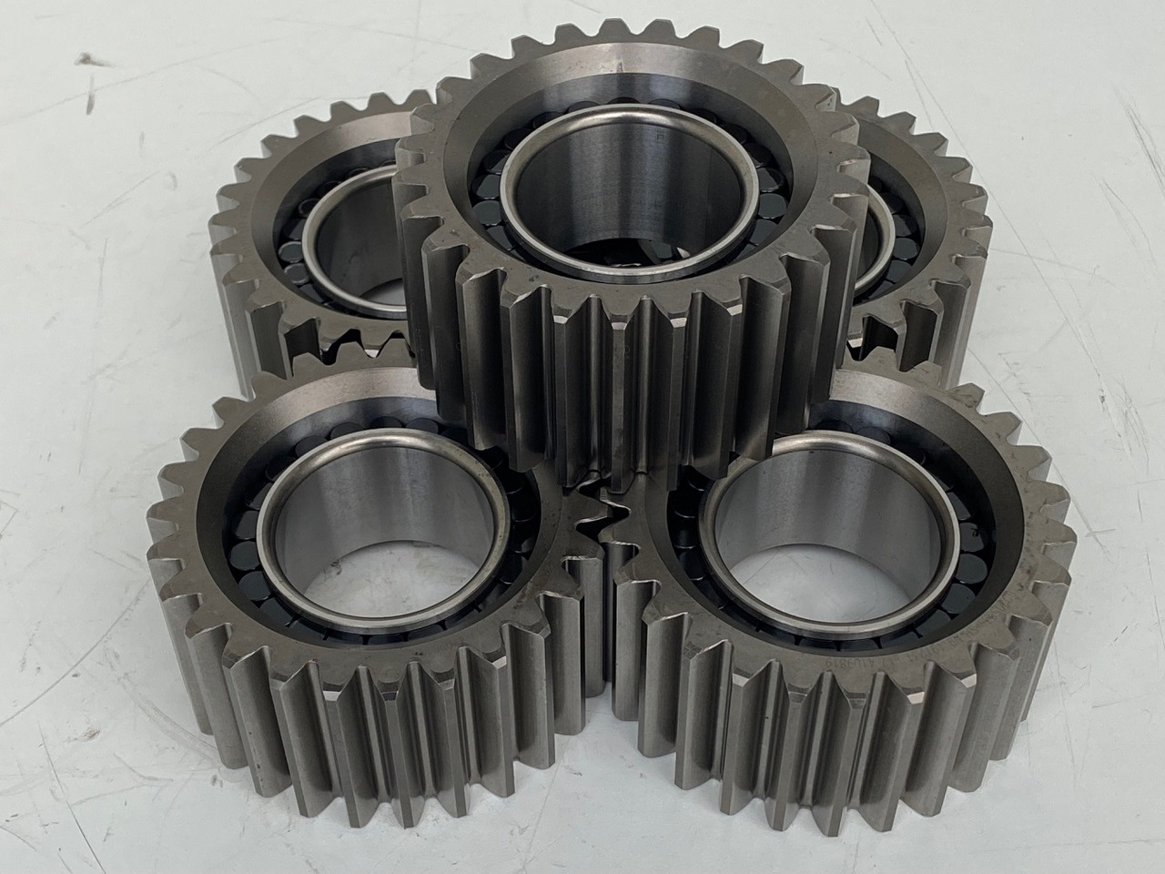 Liebherr Planetenrad ID-Nr.90205840. FAT350P126 - FAT350P138. R920 - R922 - R924 - R925 - R926 - R930 T. #PL24.02.1# - Moteur de translation pour Engins de chantier: photos 2 Liebherr Planetenrad ID-Nr.90205840. FAT350P126 - FAT350P138. R920 - R922 - R924 - R925 - R926 - R930 T. #PL24.02.1# - Moteur de translation pour Engins de chantier: photos 2