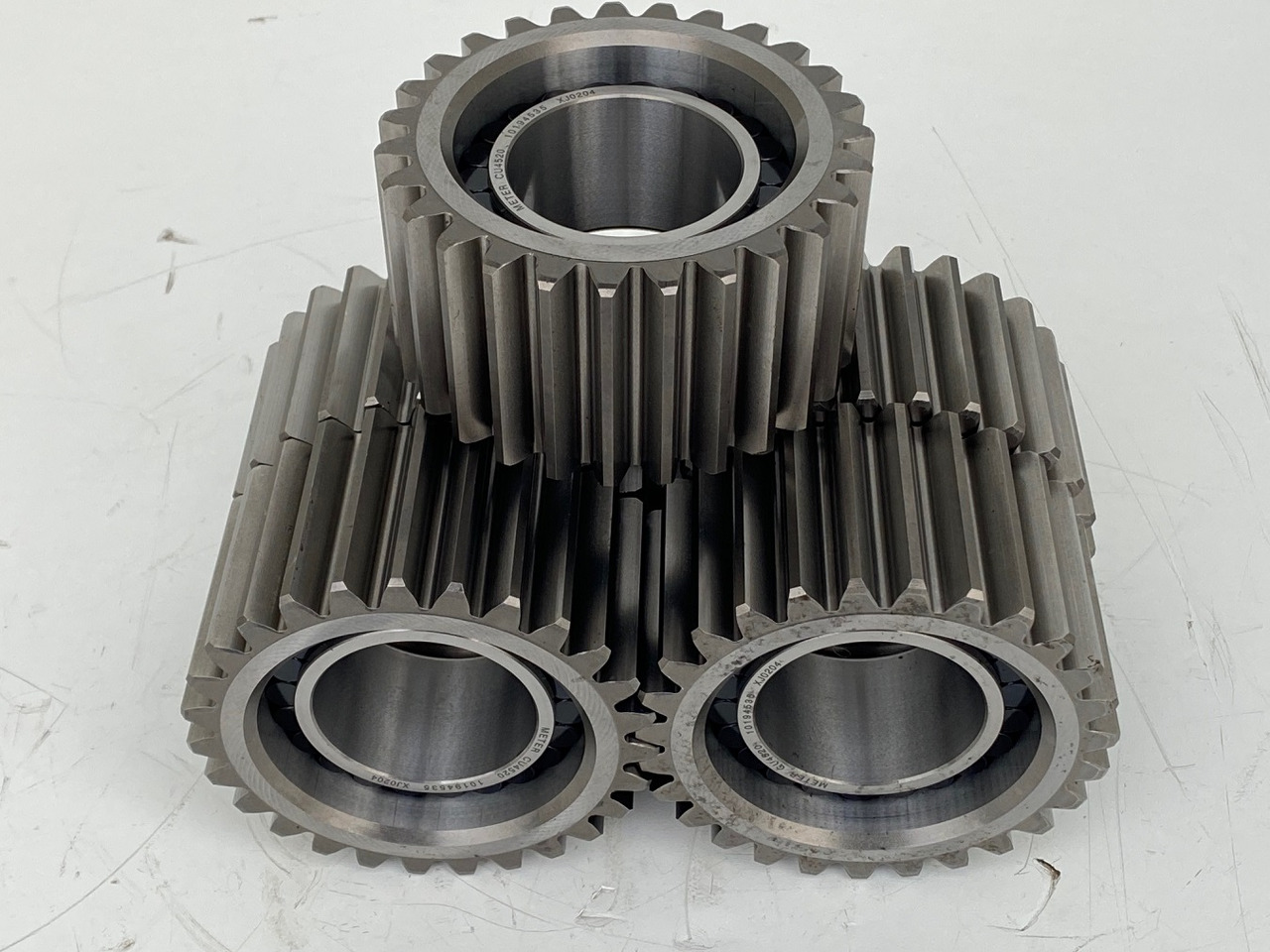 Liebherr Planetenrad ID-Nr.90205840. FAT350P126 - FAT350P138. R920 - R922 - R924 - R925 - R926 - R930 T. #PL24.02.1# - Moteur de translation pour Engins de chantier: photos 3 Liebherr Planetenrad ID-Nr.90205840. FAT350P126 - FAT350P138. R920 - R922 - R924 - R925 - R926 - R930 T. #PL24.02.1# - Moteur de translation pour Engins de chantier: photos 3