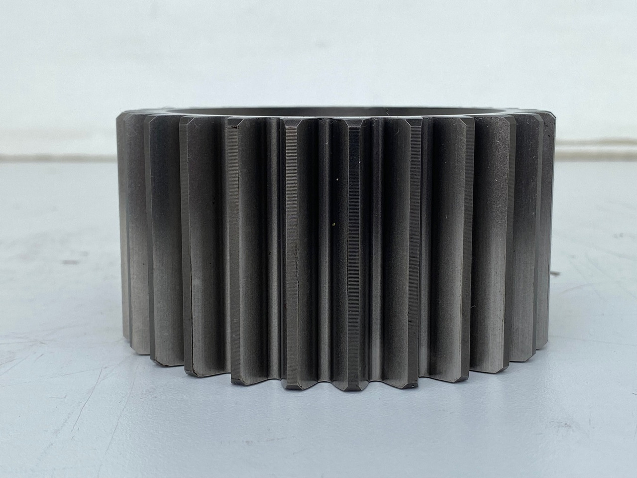 Liebherr Planetenrad ID-Nr.90205840. FAT350P126 - FAT350P138. R920 - R922 - R924 - R925 - R926 - R930 T. #PL25.02.1# - Moteur de translation pour Engins de chantier: photos 3 Liebherr Planetenrad ID-Nr.90205840. FAT350P126 - FAT350P138. R920 - R922 - R924 - R925 - R926 - R930 T. #PL25.02.1# - Moteur de translation pour Engins de chantier: photos 3