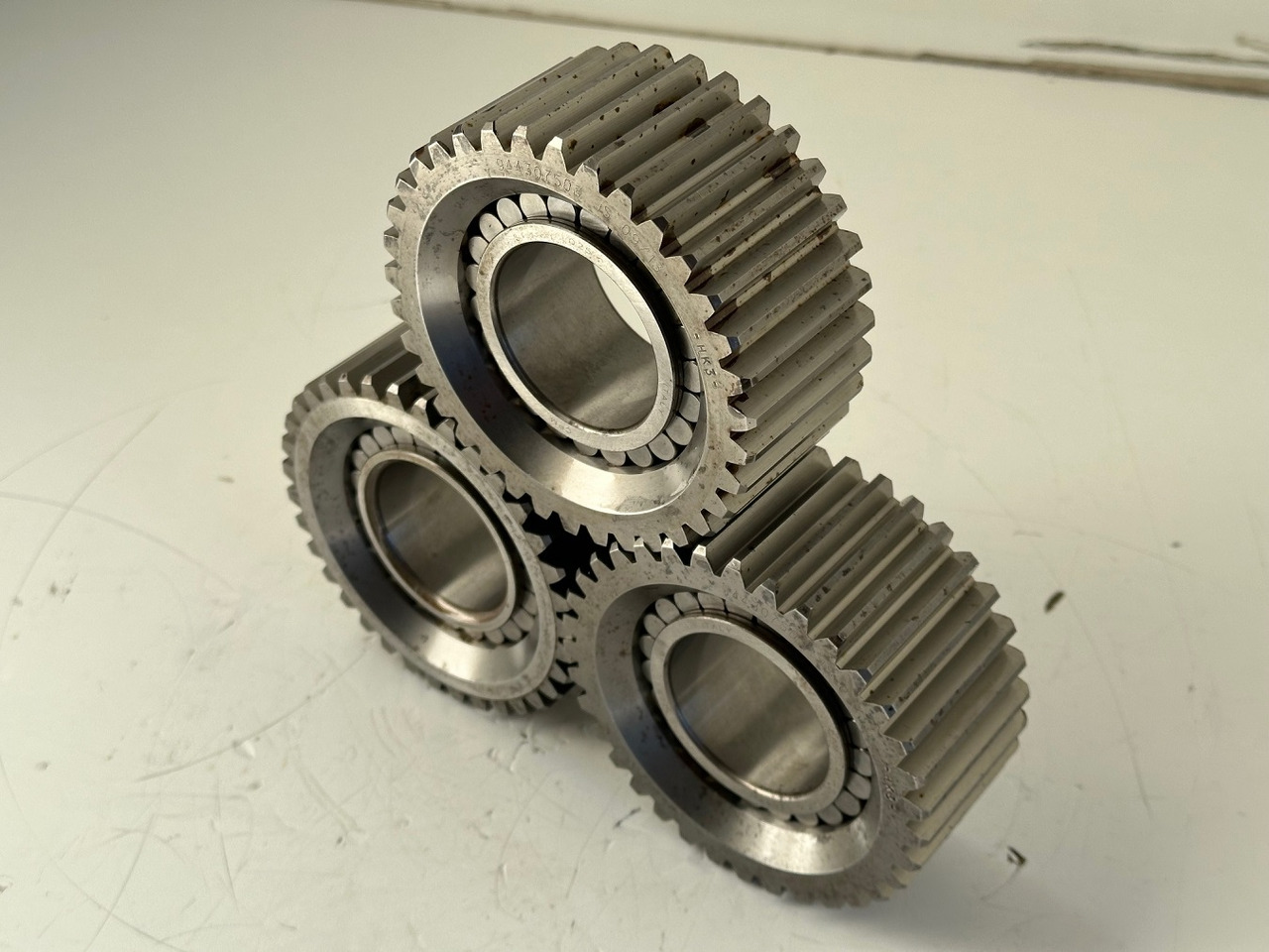 Liebherr Planetenrad ID-Nr.9443074 - ID-Nr.944307403 - ID-Nr.90208594 mit Zylinderrollenlager ID-Nr.7610032 - ID-Nr.761003203. #944307503.18.12# - Moteur de rotation pour Engins de chantier: photos 3 Liebherr Planetenrad ID-Nr.9443074 - ID-Nr.944307403 - ID-Nr.90208594 mit Zylinderrollenlager ID-Nr.7610032 - ID-Nr.761003203. #944307503.18.12# - Moteur de rotation pour Engins de chantier: photos 3