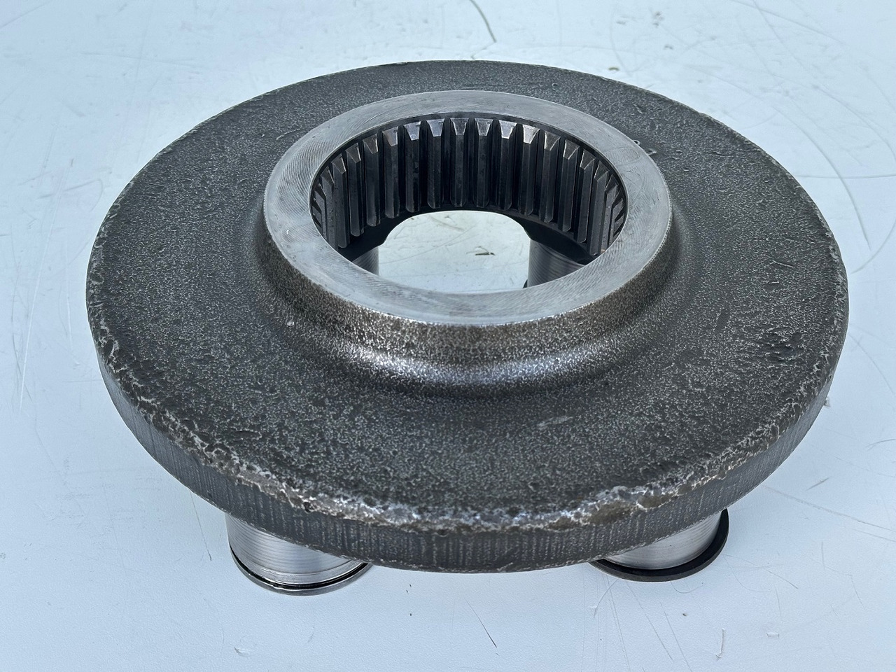 Liebherr Planetenträger ID-Nr.90006116. SAT325/274 - SAT325/294. R936, R940, R946, R950, RZG390. #90006116.FR.40254# - Moteur de rotation pour Pelle sur chenille: photos 4 Liebherr Planetenträger ID-Nr.90006116. SAT325/274 - SAT325/294. R936, R940, R946, R950, RZG390. #90006116.FR.40254# - Moteur de rotation pour Pelle sur chenille: photos 4