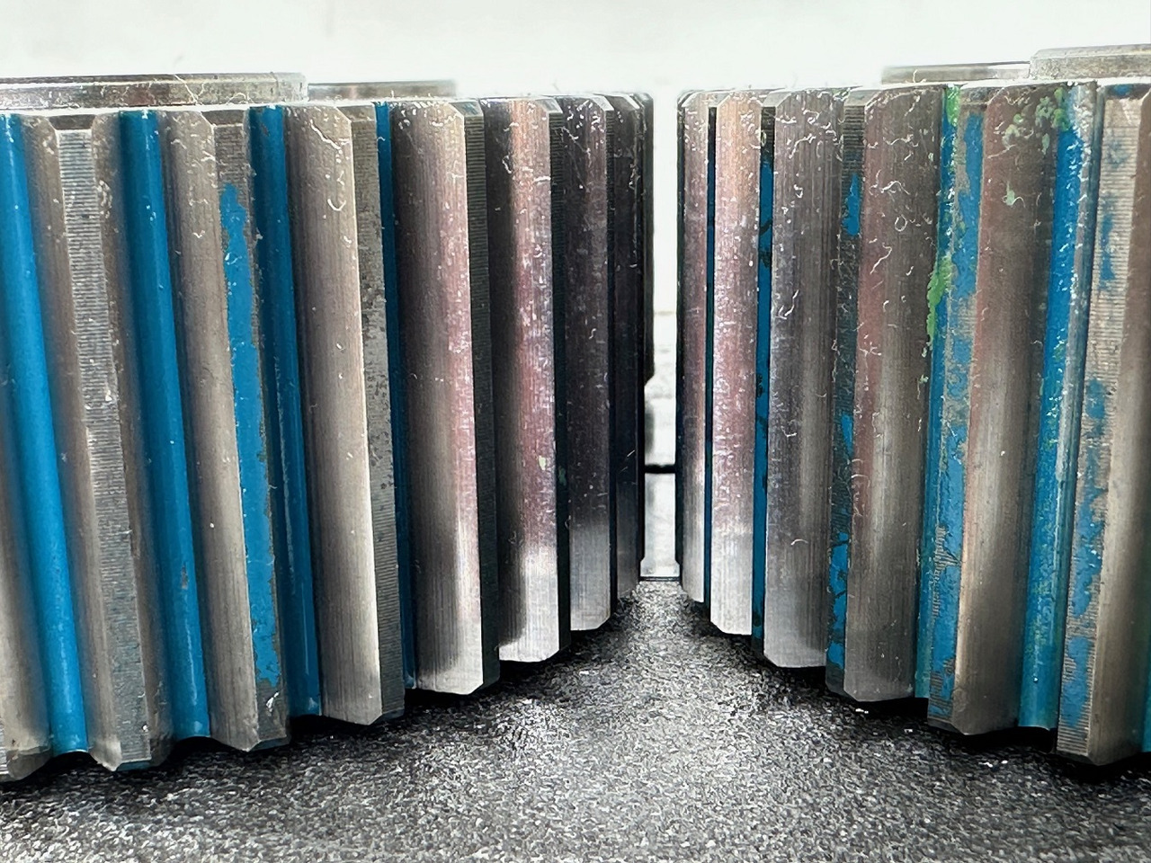 Moteur de rotation pour Engins de chantier Liebherr Planetenträger ID-Nr.944306303 mit Planetenrad ID-Nr.13472127. A914 B,A914 C,A924,LH30,LH35,A932,A934,P924 C,E932,P914,P924 COMP,R906,R914,R916,R924,R926,R932,R934,R944. #944306303.23.03#: photos 8 Moteur de rotation pour Engins de chantier Liebherr Planetenträger ID-Nr.944306303 mit Planetenrad ID-Nr.13472127. A914 B,A914 C,A924,LH30,LH35,A932,A934,P924 C,E932,P914,P924 COMP,R906,R914,R916,R924,R926,R932,R934,R944. #944306303.23.03#: photos 8