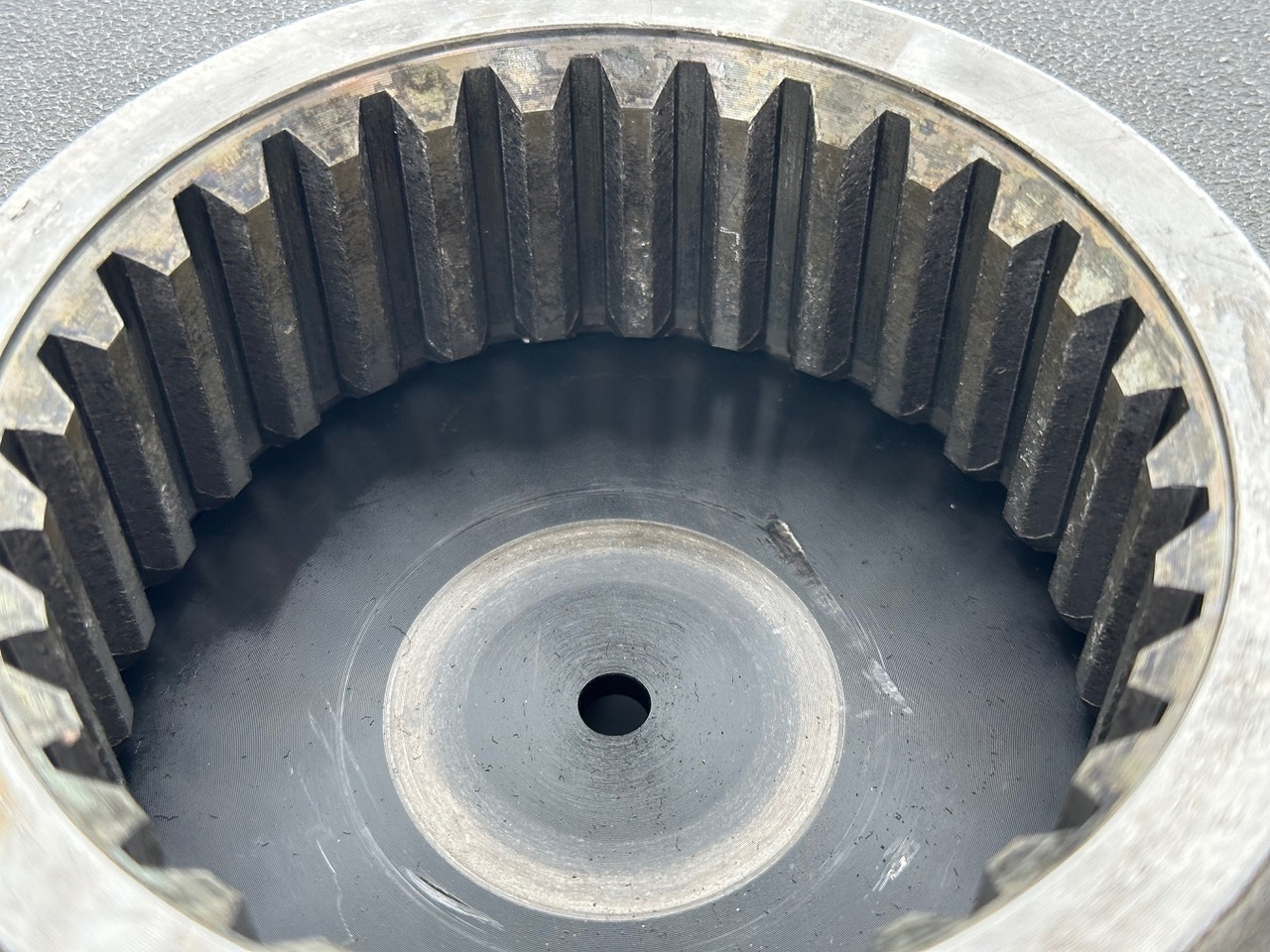 Moteur de rotation pour Engins de chantier Liebherr Planetenträger ID-Nr.944306303 mit Planetenrad ID-Nr.13472127. A914 B,A914 C,A924,LH30,LH35,A932,A934,P924 C,E932,P914,P924 COMP,R906,R914,R916,R924,R926,R932,R934,R944. #944306303.23.03#: photos 11 Moteur de rotation pour Engins de chantier Liebherr Planetenträger ID-Nr.944306303 mit Planetenrad ID-Nr.13472127. A914 B,A914 C,A924,LH30,LH35,A932,A934,P924 C,E932,P914,P924 COMP,R906,R914,R916,R924,R926,R932,R934,R944. #944306303.23.03#: photos 11