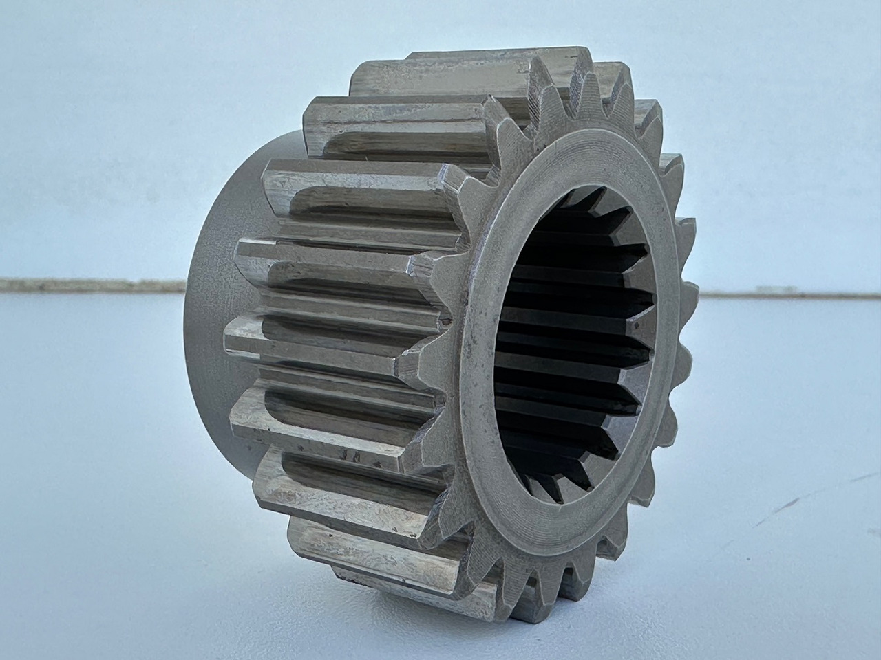 Liebherr Sonnenrad ID-Nr.9443067 - ID-Nr.944306703. SAT275/222 - SAT275/232 - SAT275/255. A932, A934, E932, P932, P934, R932, R934B, R934 C, R944 C T, R944 C TUN. #944306703.02# - Moteur de rotation pour Pelle: photos 4 Liebherr Sonnenrad ID-Nr.9443067 - ID-Nr.944306703. SAT275/222 - SAT275/232 - SAT275/255. A932, A934, E932, P932, P934, R932, R934B, R934 C, R944 C T, R944 C TUN. #944306703.02# - Moteur de rotation pour Pelle: photos 4