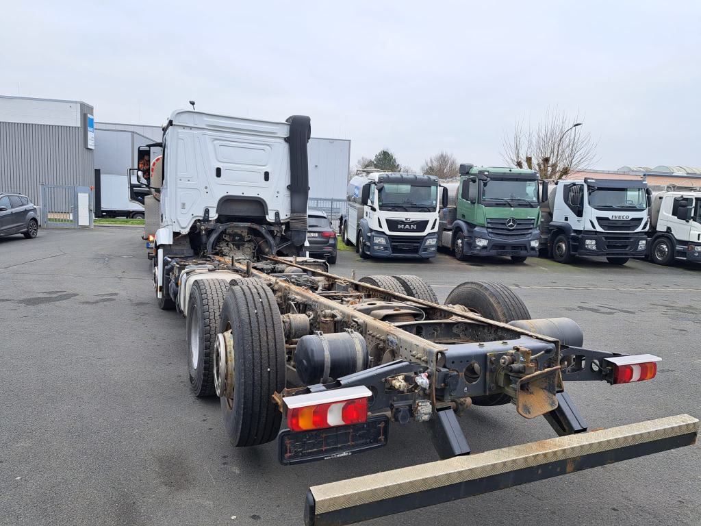 Mercedes Benz Actros 2545 L 6x2 Motorschaden(Nr. 5785) - Châssis cabine: photos 5 Mercedes Benz Actros 2545 L 6x2 Motorschaden(Nr. 5785) - Châssis cabine: photos 5