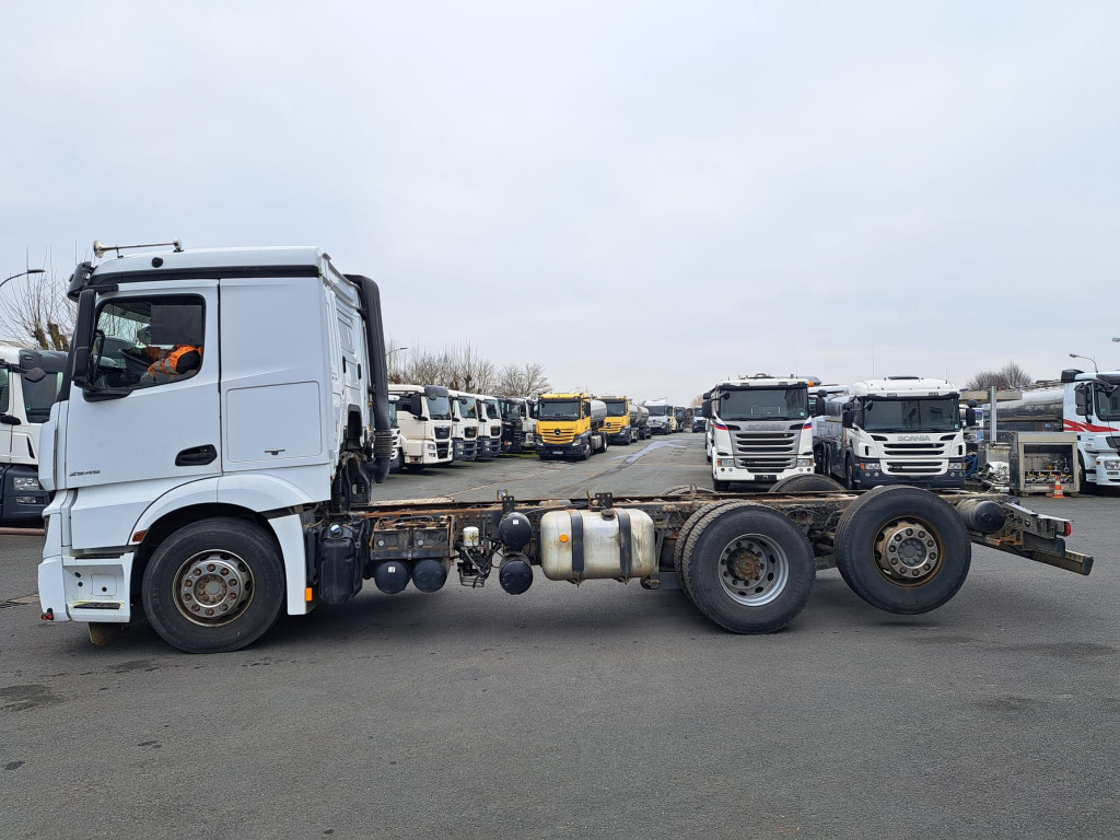 Mercedes Benz Actros 2545 L 6x2 Motorschaden(Nr. 5785) - Châssis cabine: photos 2 Mercedes Benz Actros 2545 L 6x2 Motorschaden(Nr. 5785) - Châssis cabine: photos 2