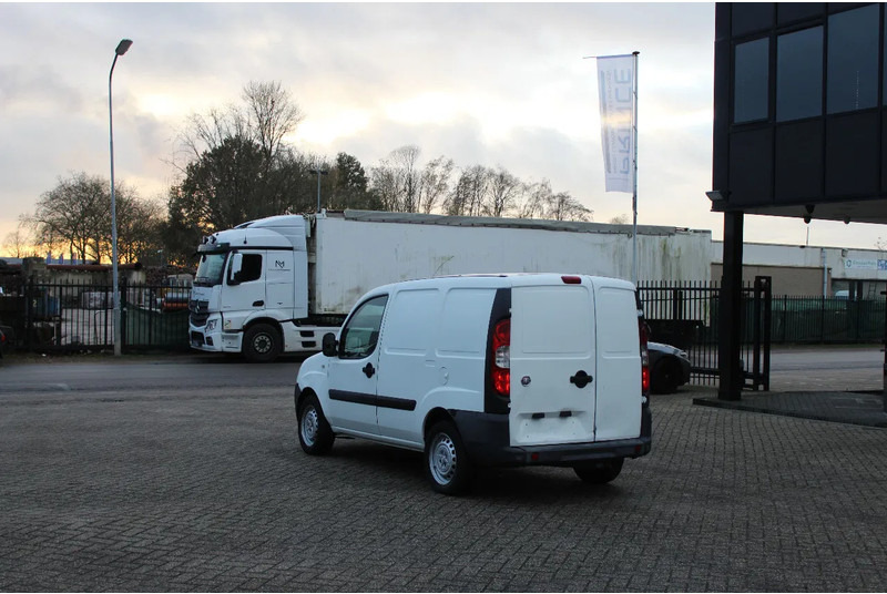 Fiat Doblò Cargo * manual * - Voiture: photos 3 Fiat Doblò Cargo * manual * - Voiture: photos 3