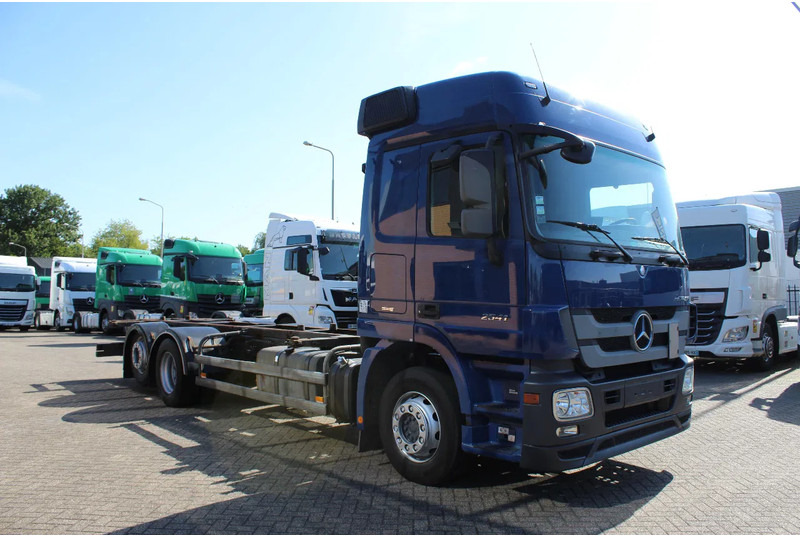 Mercedes-Benz Actros 2541 * EURO5 * 6X2 * FULL AIR * - Châssis cabine: photos 4 Mercedes-Benz Actros 2541 * EURO5 * 6X2 * FULL AIR * - Châssis cabine: photos 4
