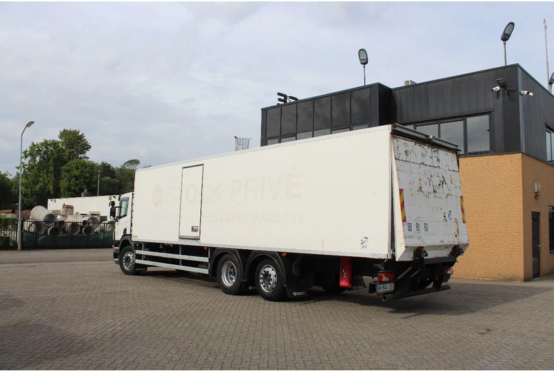 Scania P320 * EURO5 * 6X2 * CARRIER SUPRA 750 * MANUAL * - Camion frigorifique: photos 2 Scania P320 * EURO5 * 6X2 * CARRIER SUPRA 750 * MANUAL * - Camion frigorifique: photos 2