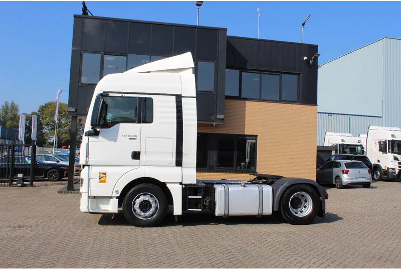 MAN TGX 18.460 * RETARDER * EURO6 * 4X2 * 2 BIG TANK * - Tracteur routier: photos 2 MAN TGX 18.460 * RETARDER * EURO6 * 4X2 * 2 BIG TANK * - Tracteur routier: photos 2
