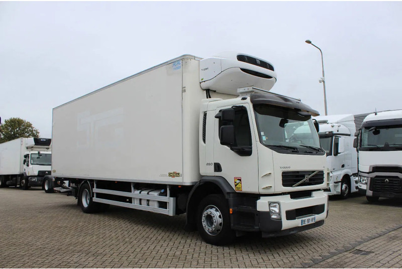 Volvo FE 240 * EURO5 * THERMO KING T-1200R * 4X2 * - Camion frigorifique: photos 4 Volvo FE 240 * EURO5 * THERMO KING T-1200R * 4X2 * - Camion frigorifique: photos 4