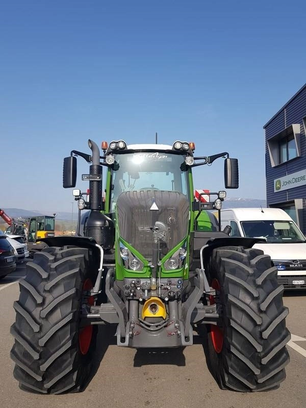 Fendt 828 Vario Profi Plus - Tracteur agricole: photos 5 Fendt 828 Vario Profi Plus - Tracteur agricole: photos 5