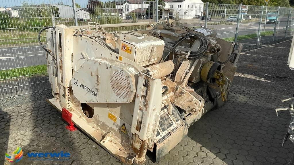Wirtgen WS 250 - Travaux routiers: photos 5 Wirtgen WS 250 - Travaux routiers: photos 5