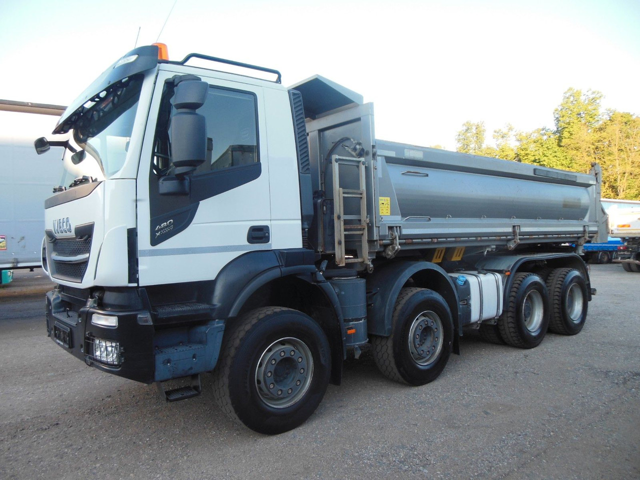 Iveco STRALIS X-WAY 480, 8X4, BORDMATIC, AHK, TOP!!! - Camion benne: photos 1 Iveco STRALIS X-WAY 480, 8X4, BORDMATIC, AHK, TOP!!! - Camion benne: photos 1