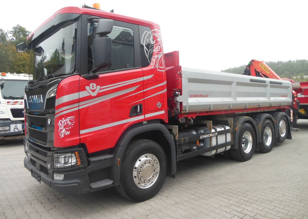 Scania R 580,8X4,KIPPER,BORDMATIC,PALFINGER PK 19.001 - Camion benne, Camion grue: photos 1 Scania R 580,8X4,KIPPER,BORDMATIC,PALFINGER PK 19.001 - Camion benne, Camion grue: photos 1