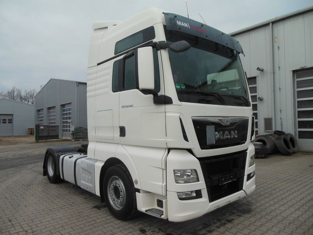 MAN TGX 18.440 BLS, INTARDER, AUTOMATIC, EURO 6 - Tracteur routier: photos 2 MAN TGX 18.440 BLS, INTARDER, AUTOMATIC, EURO 6 - Tracteur routier: photos 2