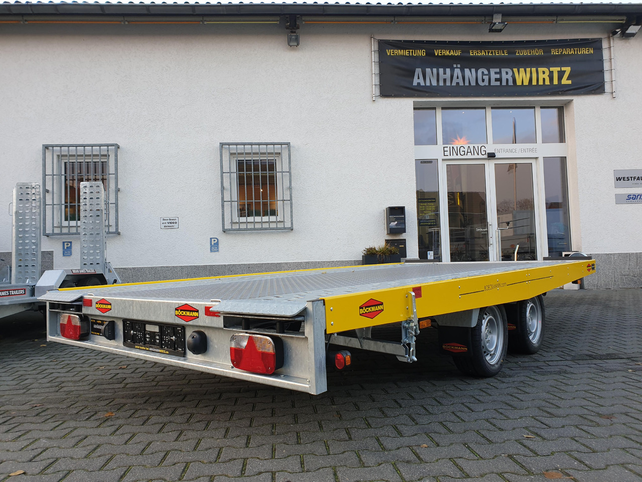 Böckmann AH 4320/35 430x208cm easyload ankipbar Aluboden 3500kg - Remorque porte-voitures: photos 4 Böckmann AH 4320/35 430x208cm easyload ankipbar Aluboden 3500kg - Remorque porte-voitures: photos 4