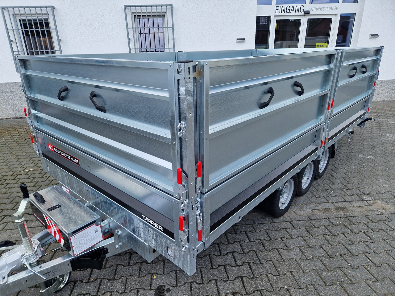 Brian James Trailer Tipper 526-4020 400x200x100cm Aufsatz elek. blackline LED Tridem 3500kg Aktion - Remorque benne: photos 3 Brian James Trailer Tipper 526-4020 400x200x100cm Aufsatz elek. blackline LED Tridem 3500kg Aktion - Remorque benne: photos 3