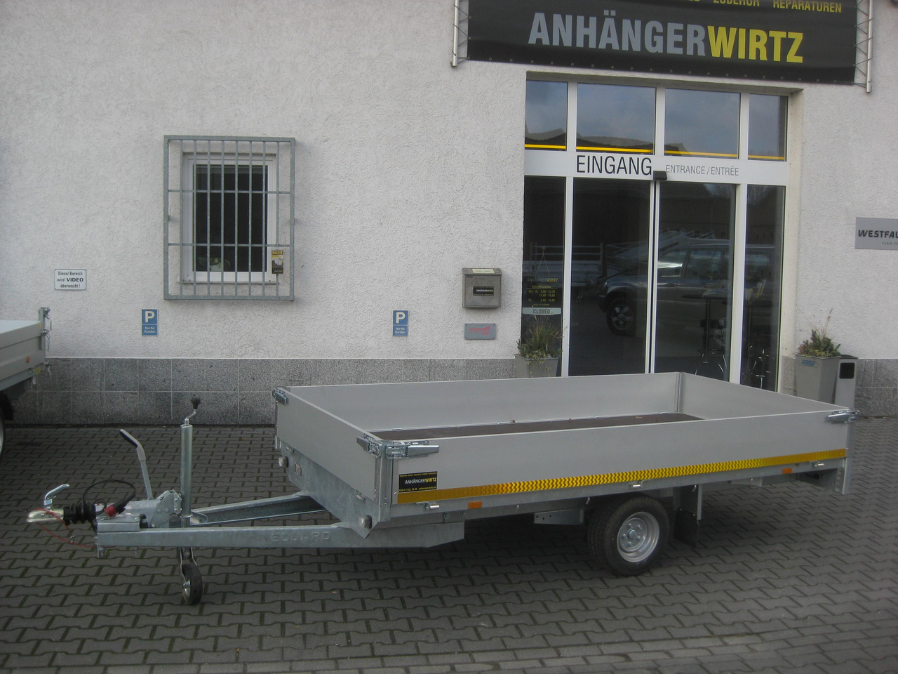 Hochlader 310x160x30cm Lfh: 56cm 10" niedrig Fahrwerk (M) 1500kg - Remorque voiture: photos 1 Hochlader 310x160x30cm Lfh: 56cm 10" niedrig Fahrwerk (M) 1500kg - Remorque voiture: photos 1