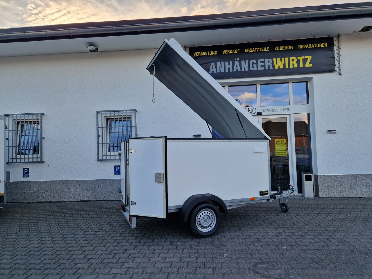 Kargo Deckel TFDL 250.00 U 245x130x140cm Hecktüren Stützen (S) 100km/H 750kg - Remorque voiture: photos 1 Kargo Deckel TFDL 250.00 U 245x130x140cm Hecktüren Stützen (S) 100km/H 750kg - Remorque voiture: photos 1