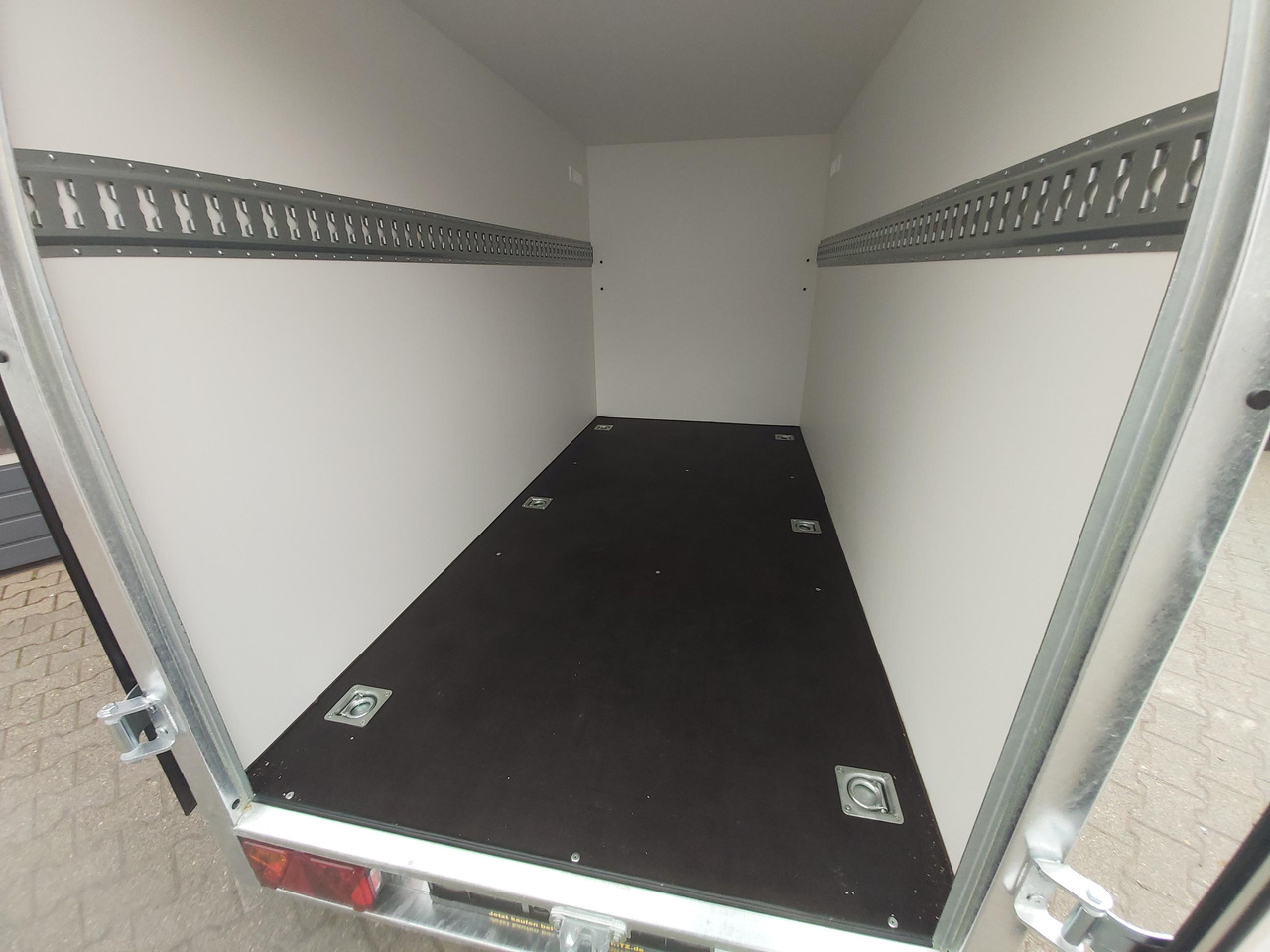 Kargo TFD 250.00 250x125x150cm Zurrsystem (S) 100km/H 750kg - Remorque fourgon: photos 3 Kargo TFD 250.00 250x125x150cm Zurrsystem (S) 100km/H 750kg - Remorque fourgon: photos 3