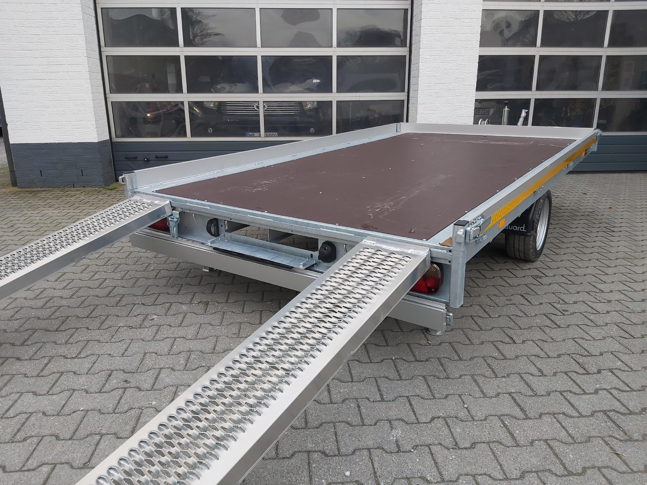 Multi Transporter 356x200x10cm Alurampen Seilwinde Stützen Lfh: 63cm 13" (L) 1800kg - Remorque voiture: photos 5 Multi Transporter 356x200x10cm Alurampen Seilwinde Stützen Lfh: 63cm 13" (L) 1800kg - Remorque voiture: photos 5