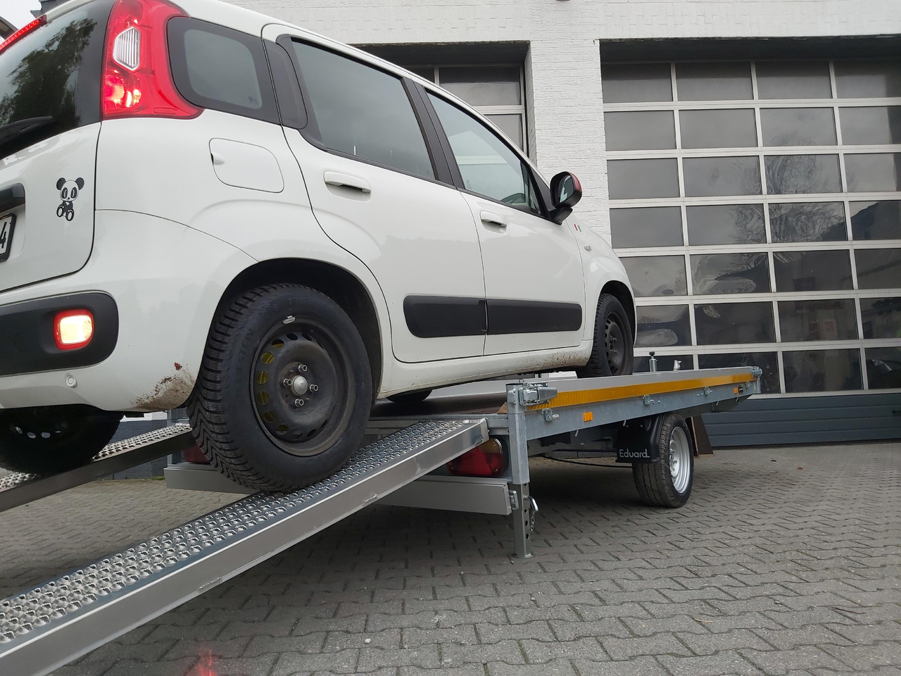 Multi Transporter 356x200x10cm Alurampen Seilwinde Stützen Lfh: 63cm 13" (L) 1800kg - Remorque voiture: photos 3 Multi Transporter 356x200x10cm Alurampen Seilwinde Stützen Lfh: 63cm 13" (L) 1800kg - Remorque voiture: photos 3