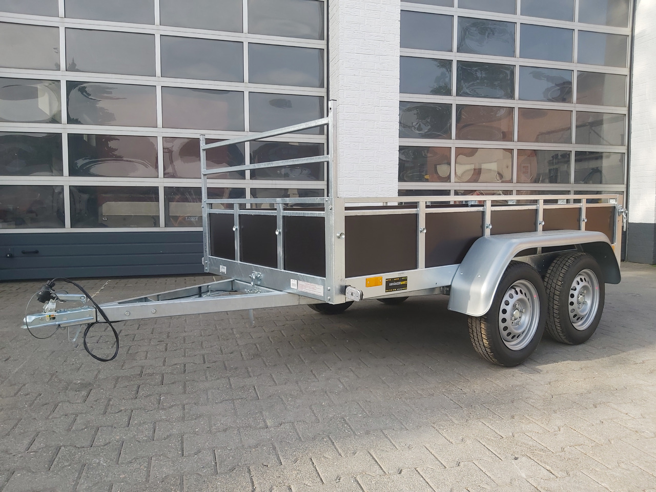 PKW Anhänger Trailwood 253 2 253x125x35cm (S) 750kg Tandemachser Aktion - Remorque voiture: photos 3 PKW Anhänger Trailwood 253 2 253x125x35cm (S) 750kg Tandemachser Aktion - Remorque voiture: photos 3