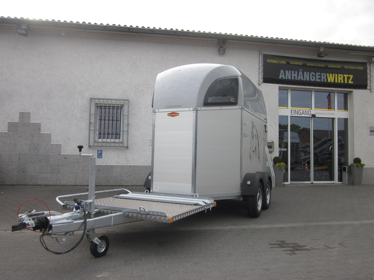 Pferdeanhänger Böckmann Champion C Kutschentransport CFF+ 100 km/H 2700kg - Van chevaux: photos 1 Pferdeanhänger Böckmann Champion C Kutschentransport CFF+ 100 km/H 2700kg - Van chevaux: photos 1