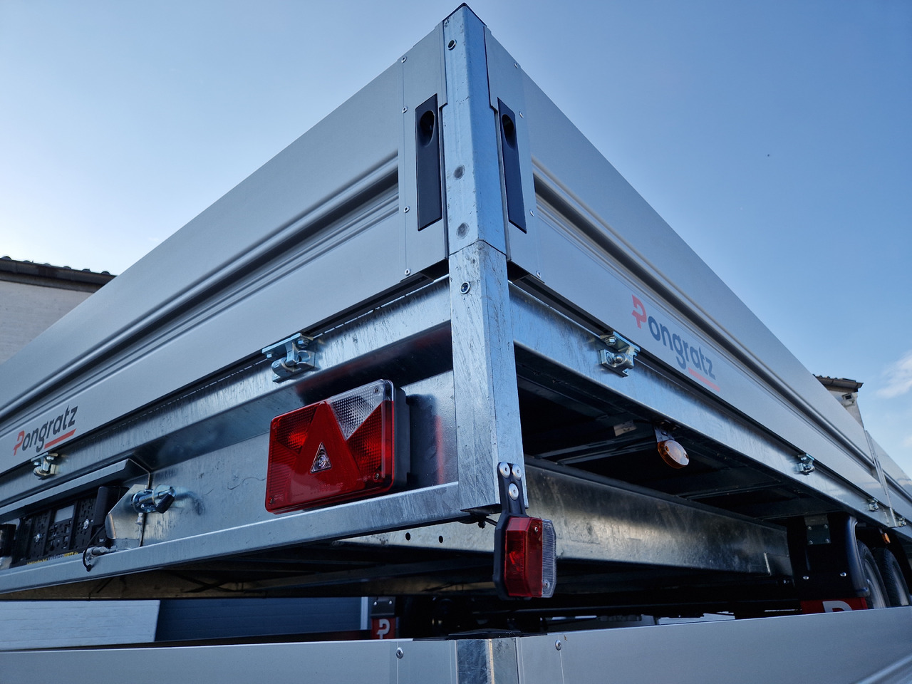 Pongratz Pritschenhochlader PHL 6030/24 T-AL-S 603x246x36cm Tandem 13" 3500kg Winter Aktion - Remorque plateau: photos 4 Pongratz Pritschenhochlader PHL 6030/24 T-AL-S 603x246x36cm Tandem 13" 3500kg Winter Aktion - Remorque plateau: photos 4