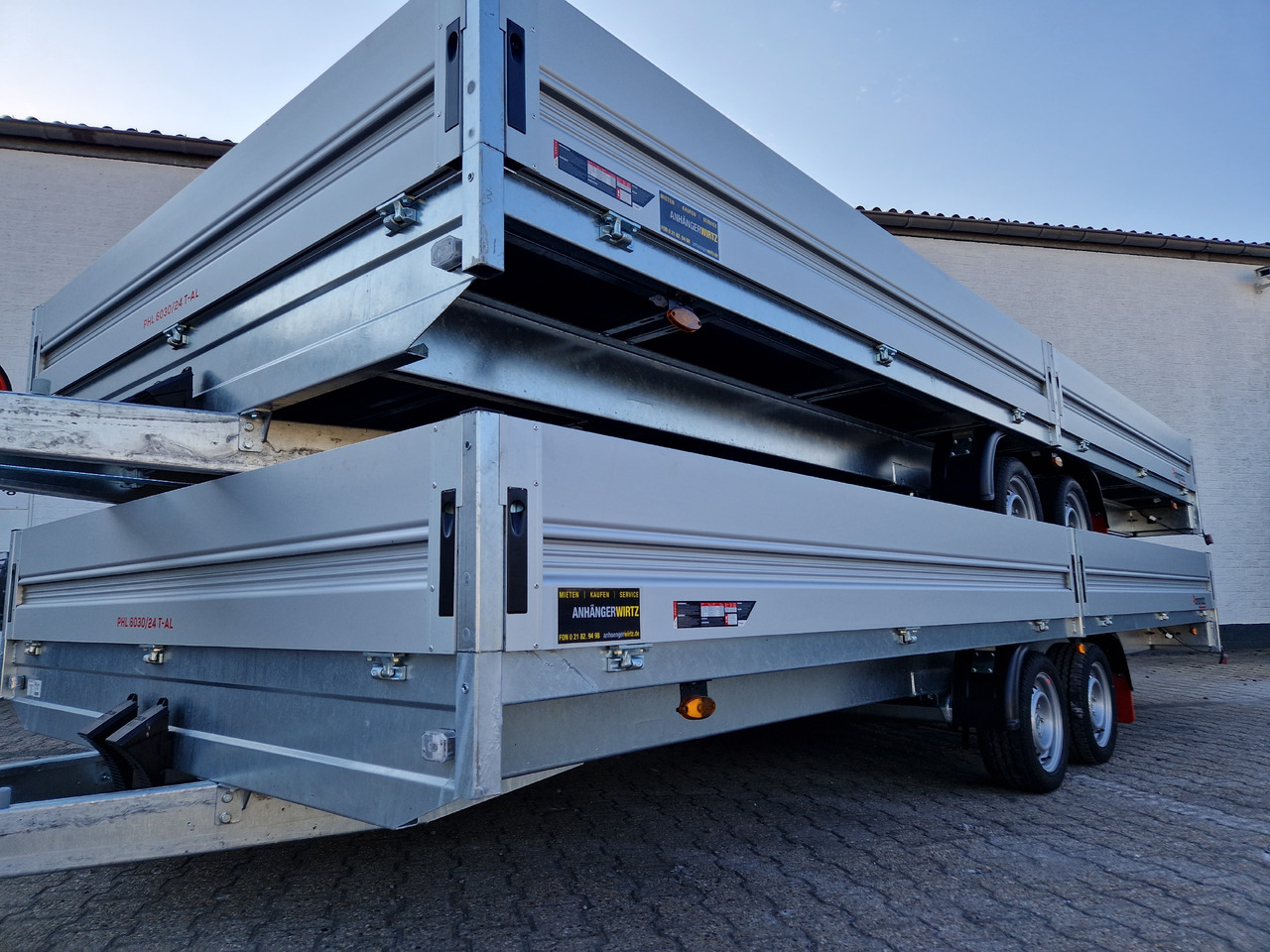 Pongratz Pritschenhochlader PHL 6030/24 T-AL-S 603x246x36cm Tandem 13" 3500kg Winter Aktion - Remorque plateau: photos 2 Pongratz Pritschenhochlader PHL 6030/24 T-AL-S 603x246x36cm Tandem 13" 3500kg Winter Aktion - Remorque plateau: photos 2