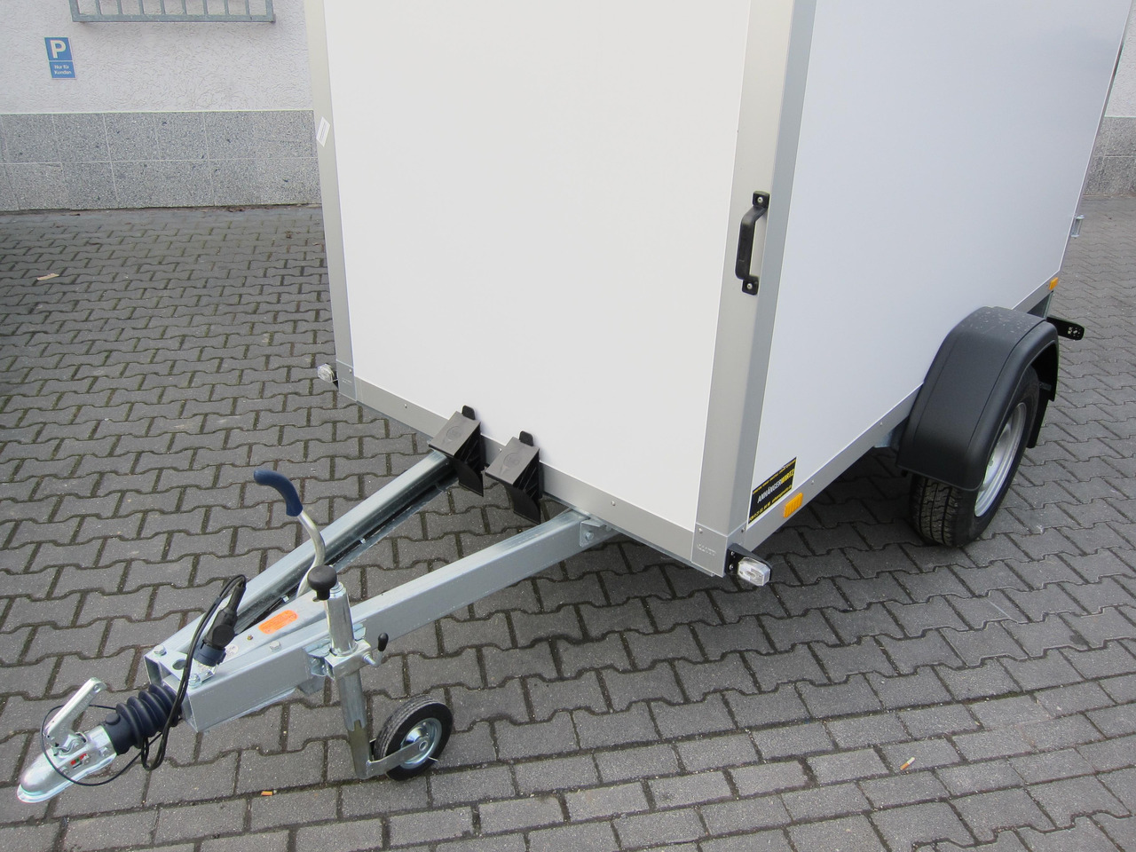 WM Meyer Koffer AZ 1325/126 S30 251x126x150cm (S) 1300kg Modell 2024 Januar Aktion - Remorque fourgon: photos 3 WM Meyer Koffer AZ 1325/126 S30 251x126x150cm (S) 1300kg Modell 2024 Januar Aktion - Remorque fourgon: photos 3