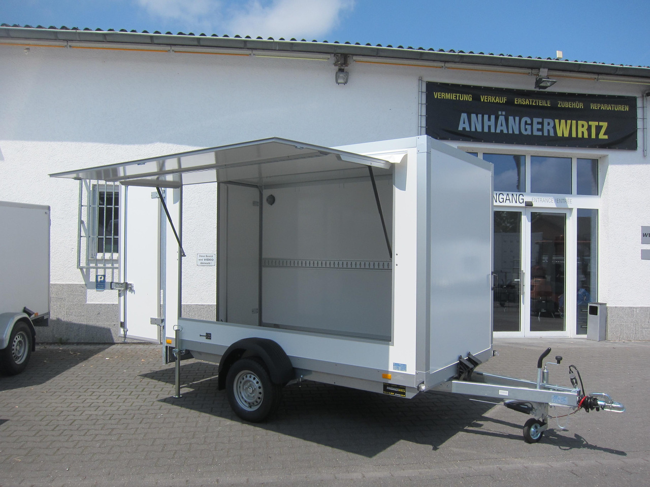 WM Meyer Koffer AZ 1330/151 S35 +Seitenklappe Zurrsystem (M) 1300kg - Remorque fourgon: photos 1 WM Meyer Koffer AZ 1330/151 S35 +Seitenklappe Zurrsystem (M) 1300kg - Remorque fourgon: photos 1