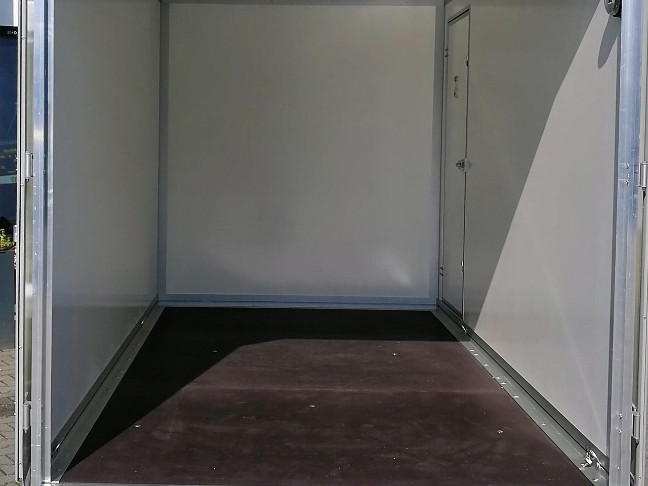 WM Meyer Koffer AZ 3540/185 S35 401x185x205cm Seitentür (XL) 3500kg Modell 2024 - Remorque fourgon: photos 5 WM Meyer Koffer AZ 3540/185 S35 401x185x205cm Seitentür (XL) 3500kg Modell 2024 - Remorque fourgon: photos 5