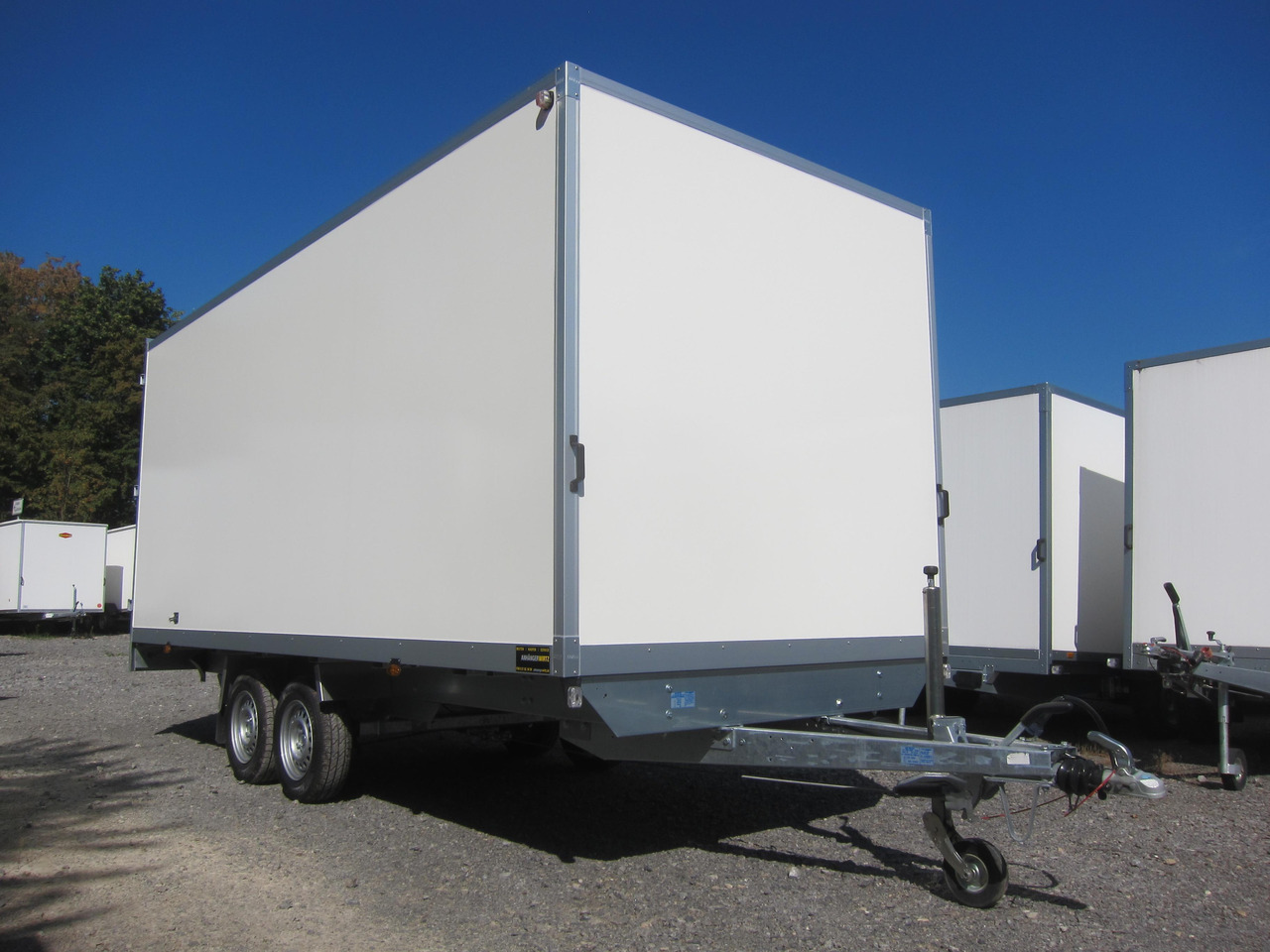 WM Meyer Kofferanhänger AZHLC 2750/210 S40 501x210x205cm (XXL) 2700kg - Remorque fourgon: photos 1 WM Meyer Kofferanhänger AZHLC 2750/210 S40 501x210x205cm (XXL) 2700kg - Remorque fourgon: photos 1