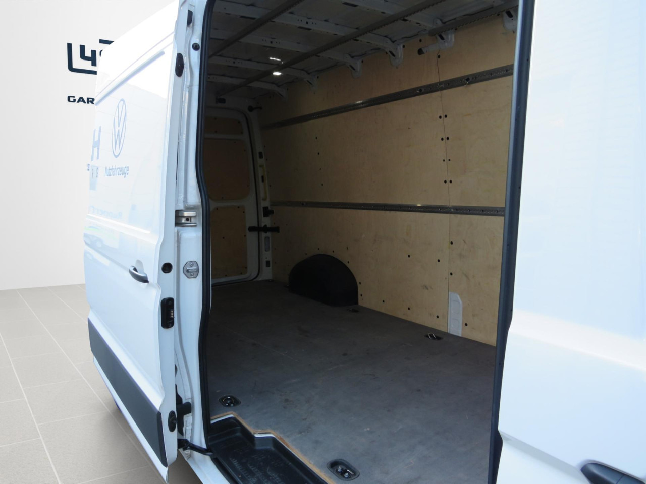 VOLKSWAGEN Crafter 35 L4H3 Kasten Klima AHK ZV - Fourgon utilitaire: photos 5 VOLKSWAGEN Crafter 35 L4H3 Kasten Klima AHK ZV - Fourgon utilitaire: photos 5